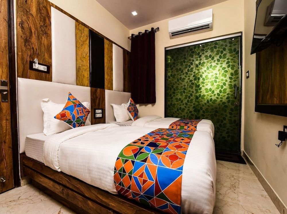 Hotel Dollar Inn 1