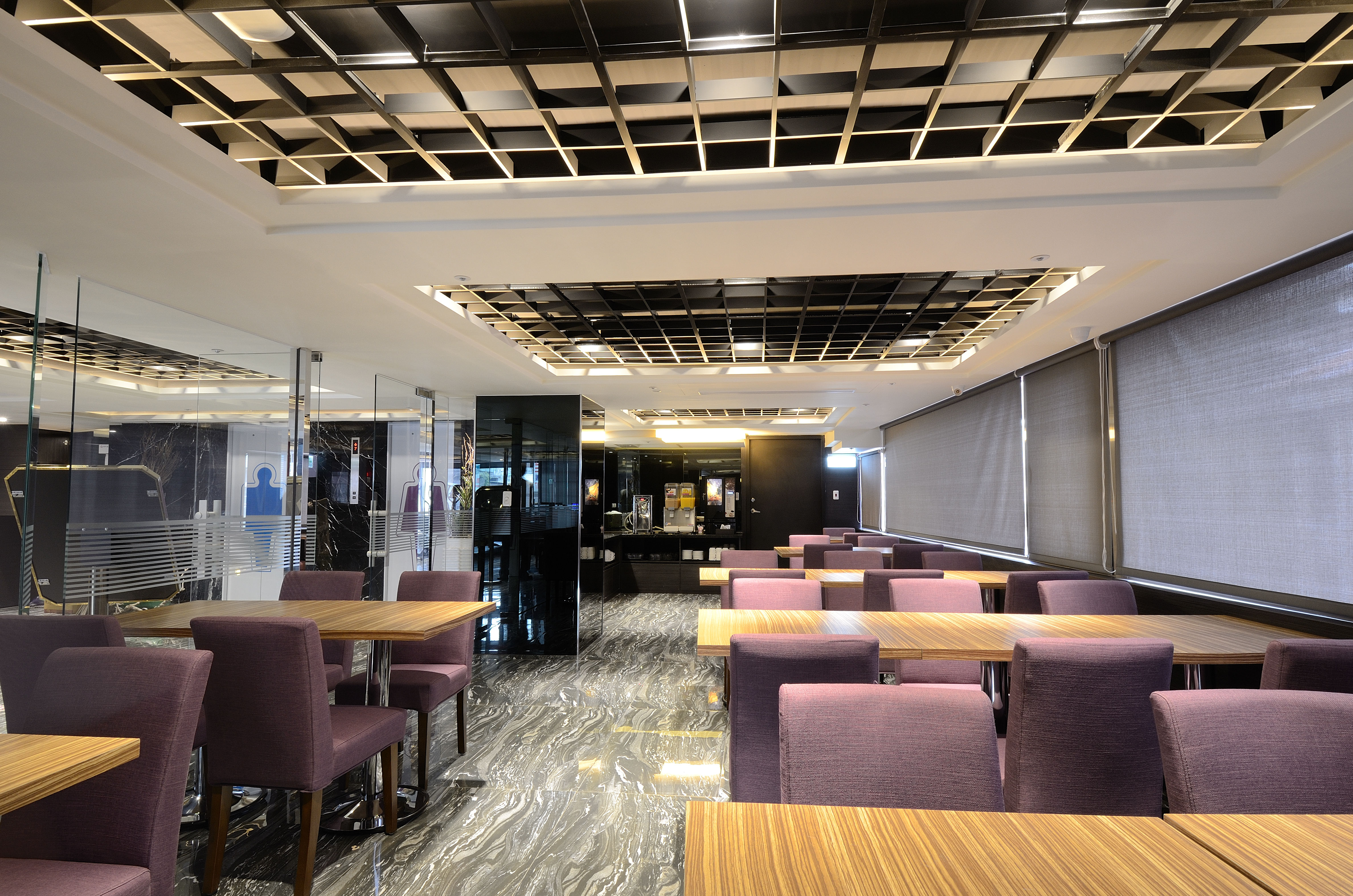 V one vogue Hotel 2
