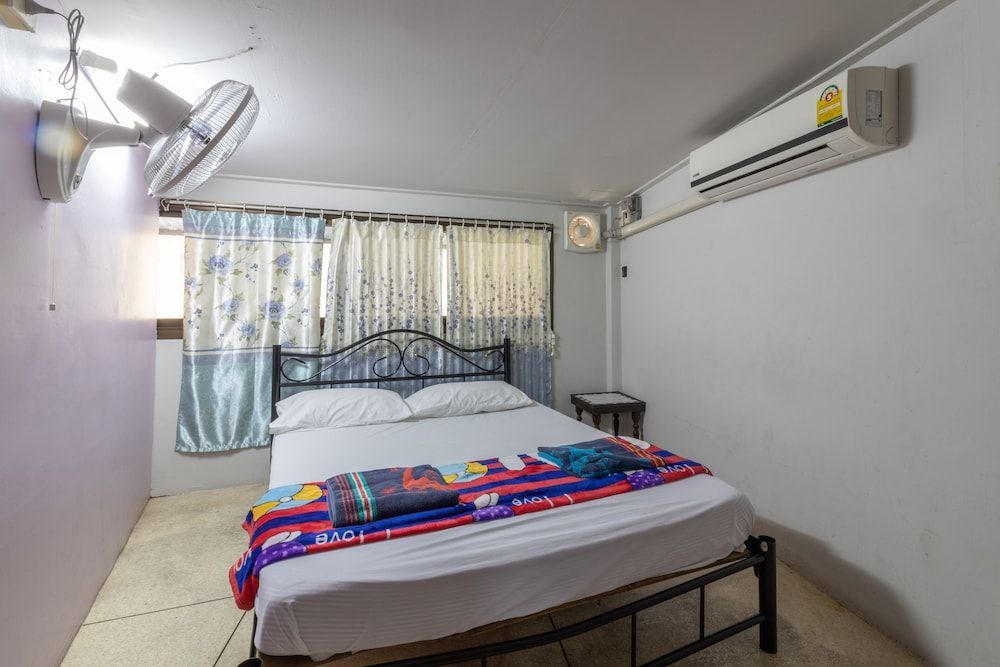 7 Holder Guesthouse 1