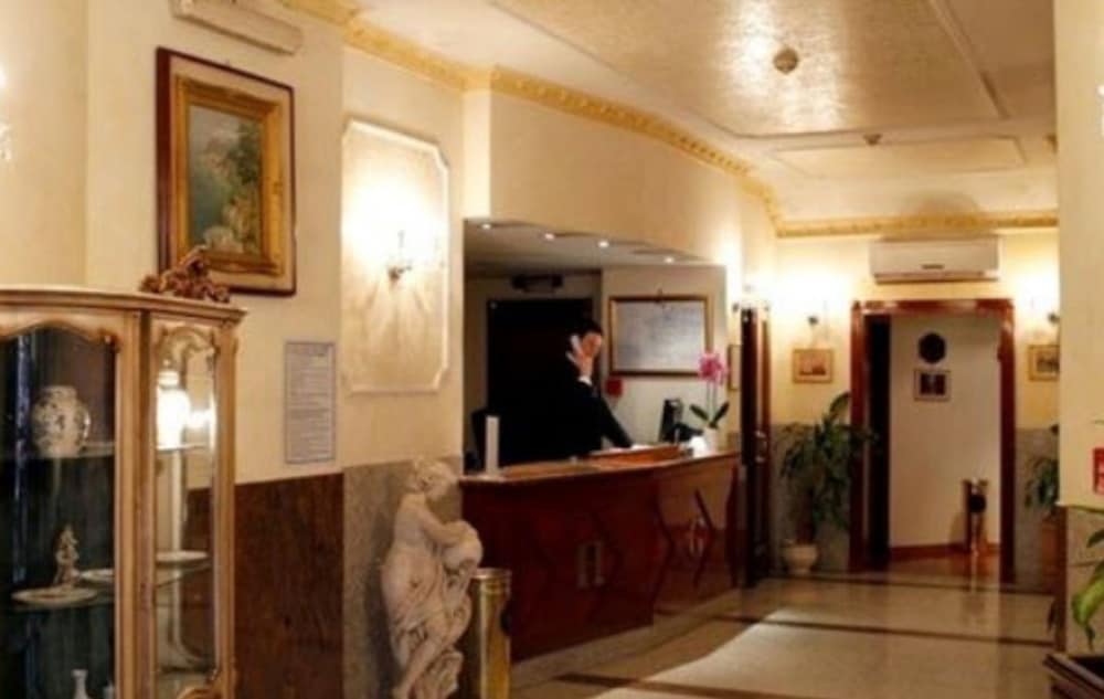 Hotel Genio 2