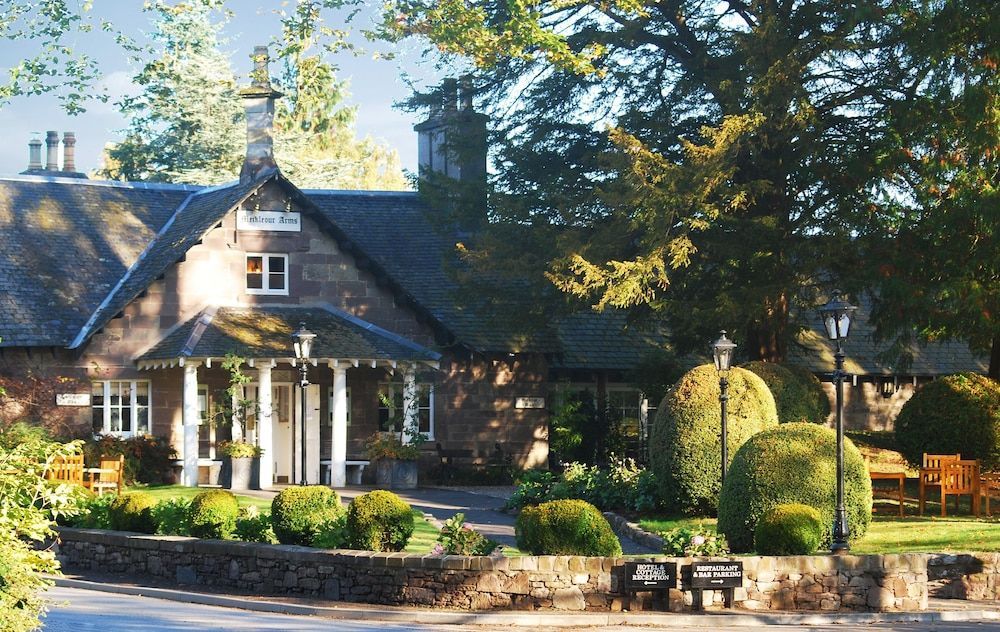 Meikleour Arms Hotel & Restaurant 1