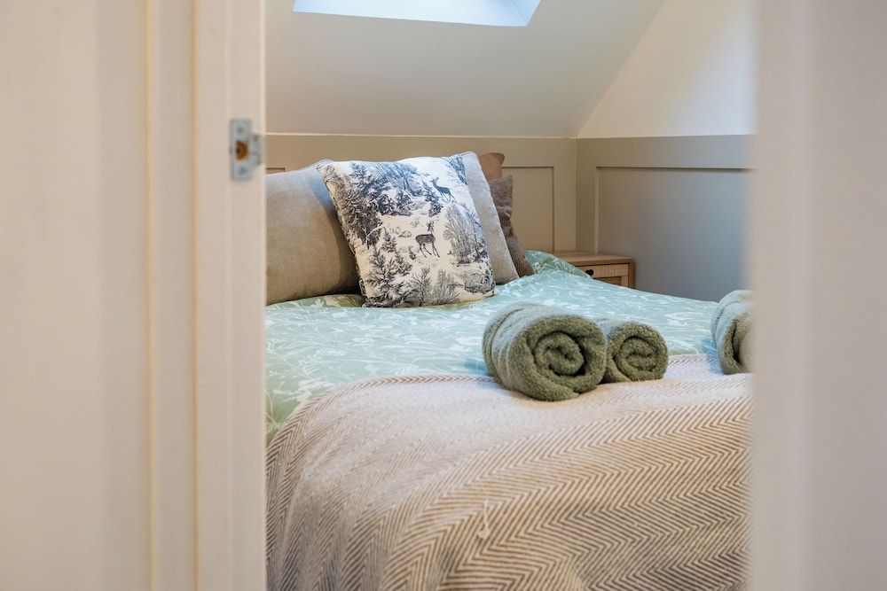 Stunning 2BD in Bourton on the Water 2