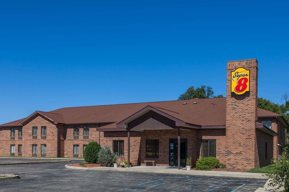 Super 8 by Wyndham Rochester 1
