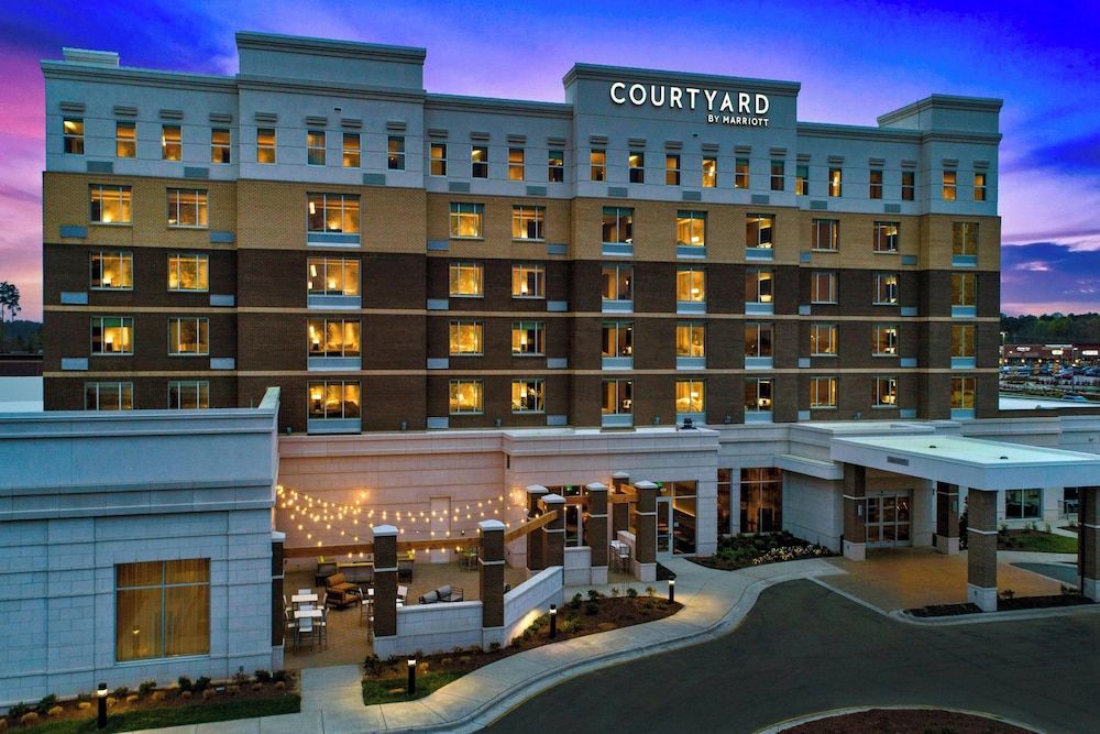 Courtyard by Marriott Raleigh Cary/Parkside Town Commons 1