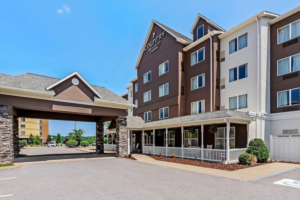 Country Inn & Suites by Radisson, Princeton, WV 1