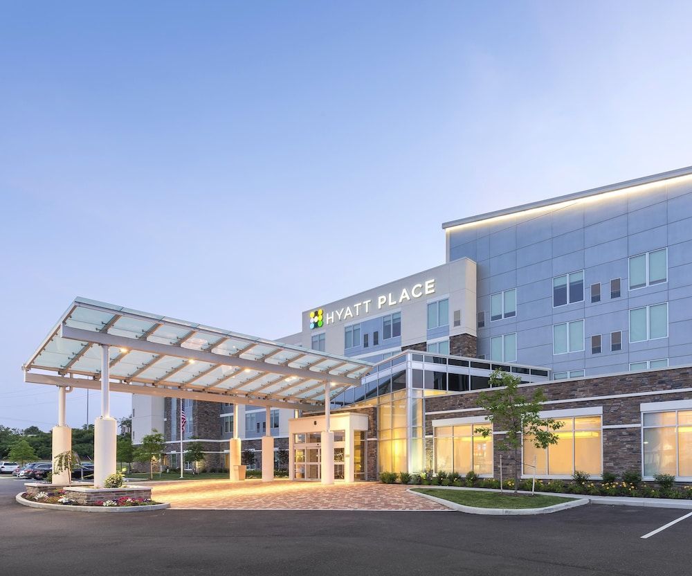Hyatt Place Canton 1