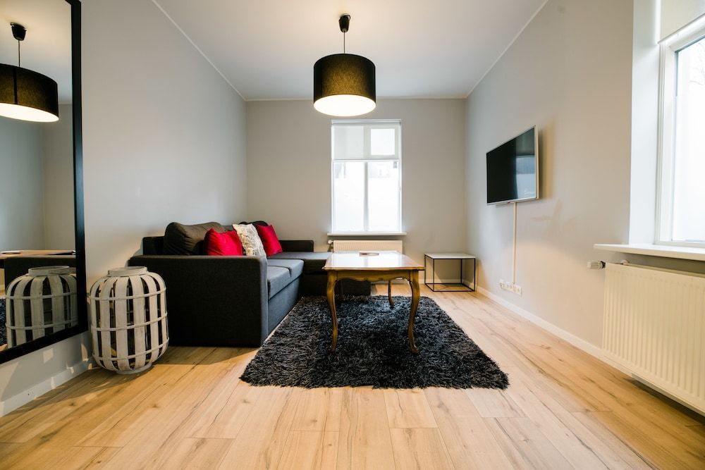 Baldur Apartments 2