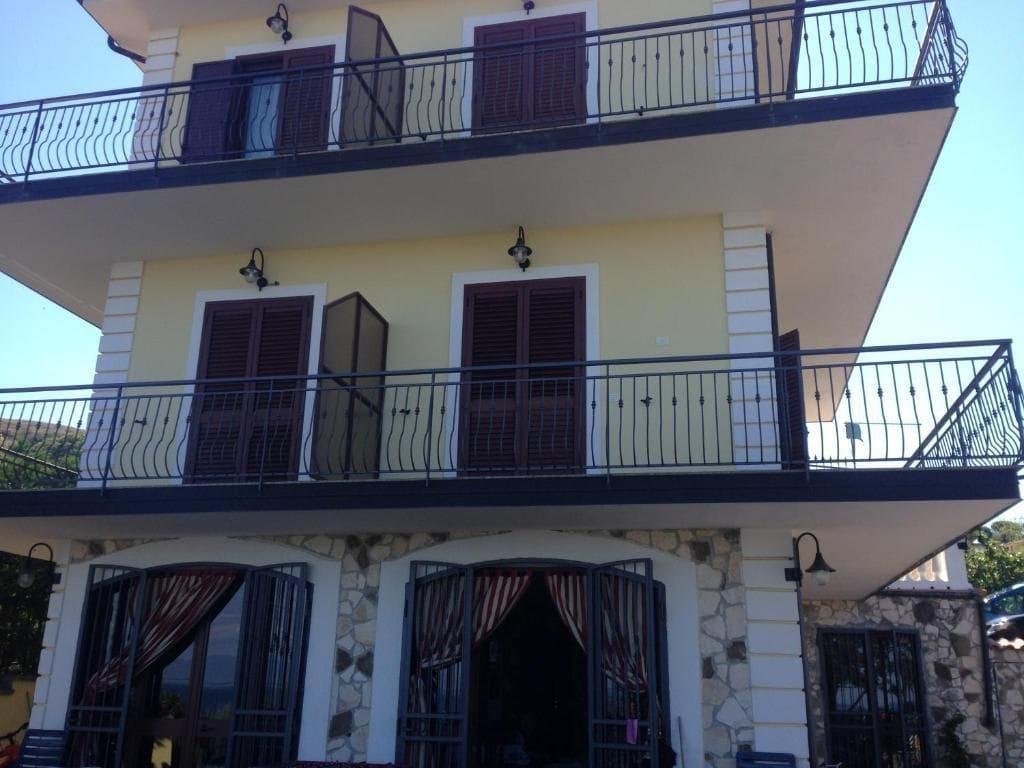 Villa Malandrino Guest House 2