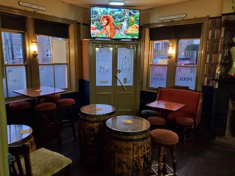 The Queens Arms Hotel 1