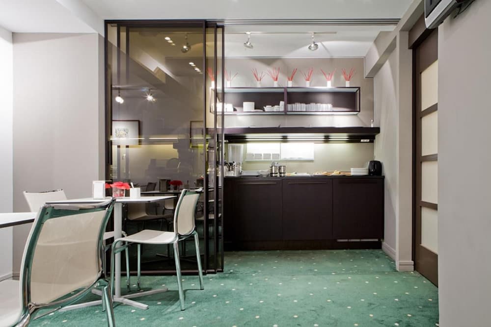 Hotel Zaragoza Plaza 2