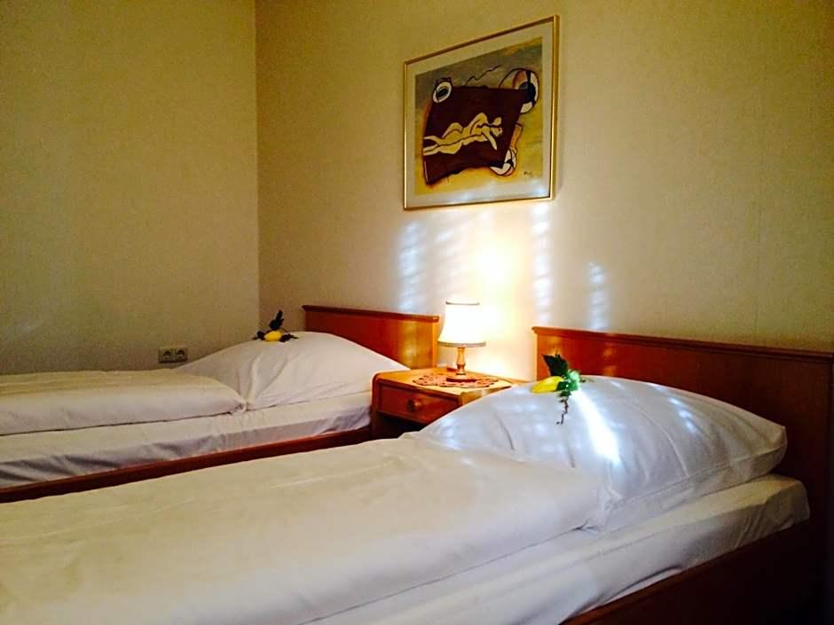 Hotel Ceteno 2