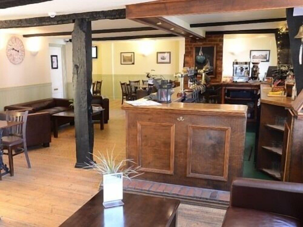 The Hollies Inn 1