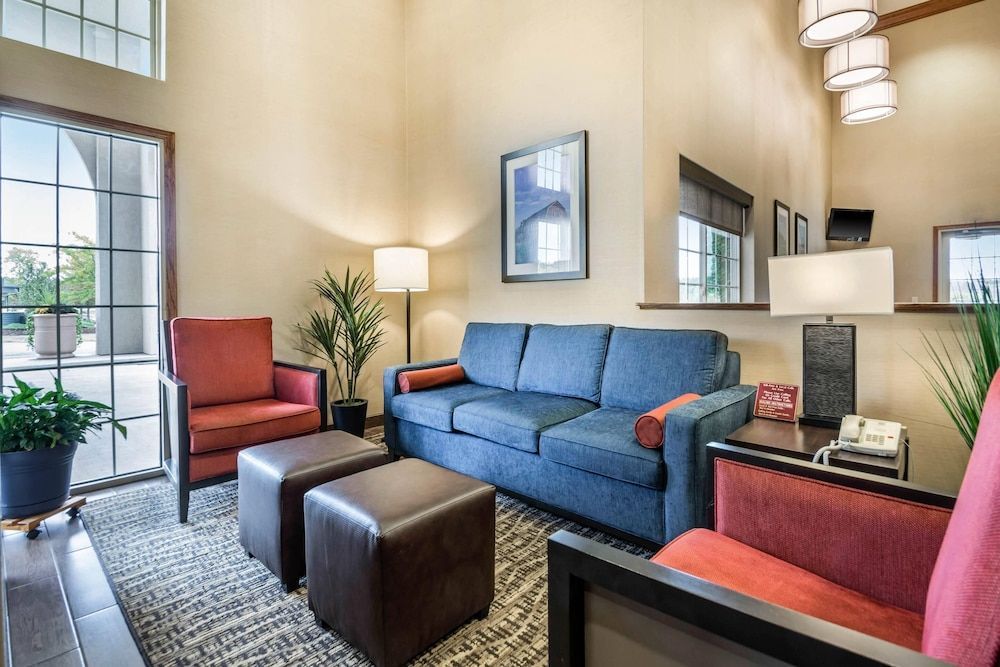 Comfort Suites at Par 4 Resort 2