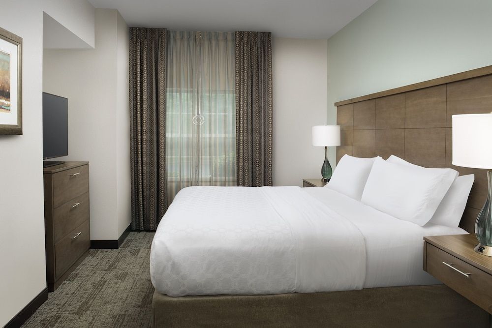 Staybridge Suites GREENVILLE I-85 WOODRUFF ROAD by IHG 2