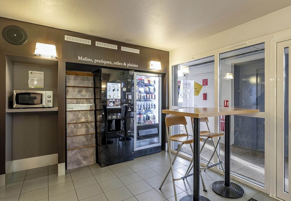 B&B HOTEL Bordeaux Mérignac Hôtel de Ville 2