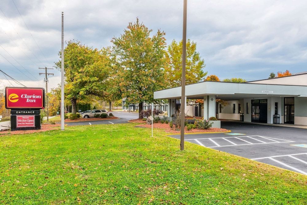 Clarion Inn Belle Vernon 1