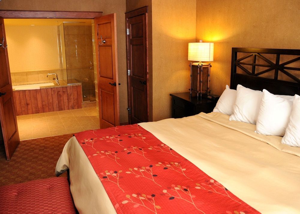 Slopeside Hotel, A Vail Resorts Property 2
