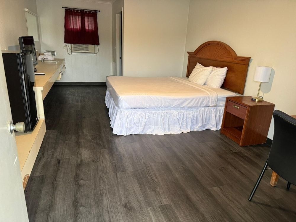 Stones Motel 1