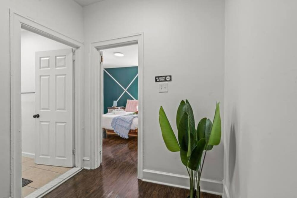 Cozy&Chic Apartments Near Downtown 2