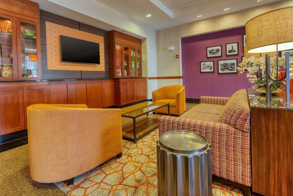 Drury Inn & Suites Indianapolis Northeast 2
