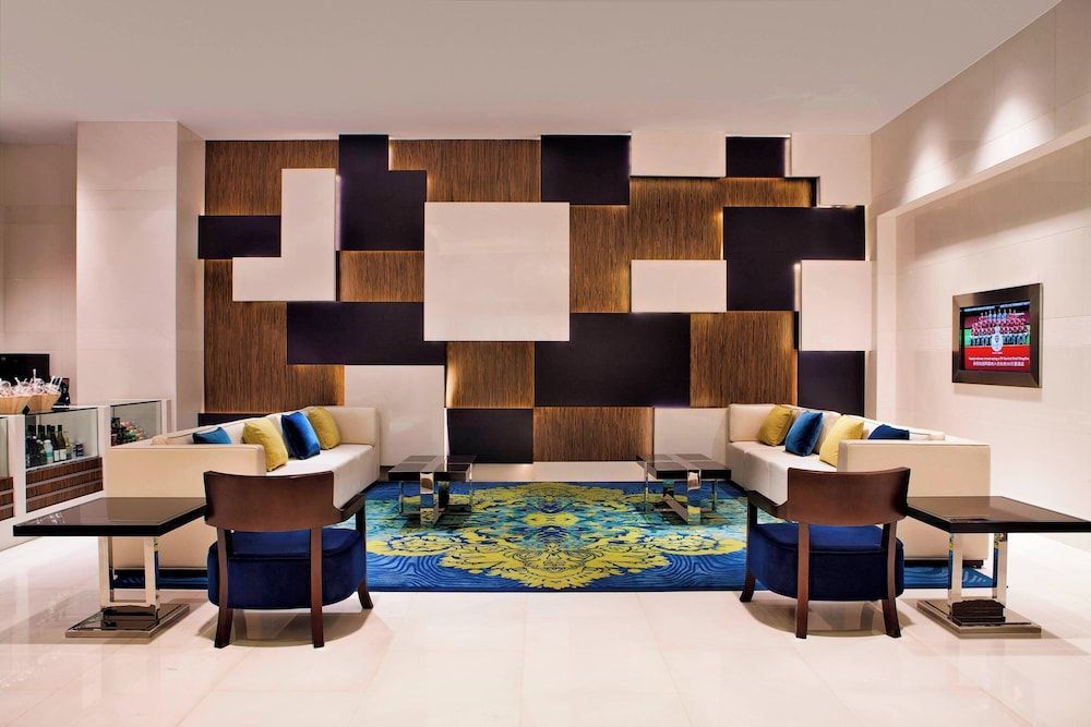 Courtyard by Marriott Hangzhou Wulin at West Lake 1