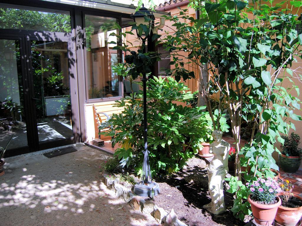 Hostal Fabrellas 1
