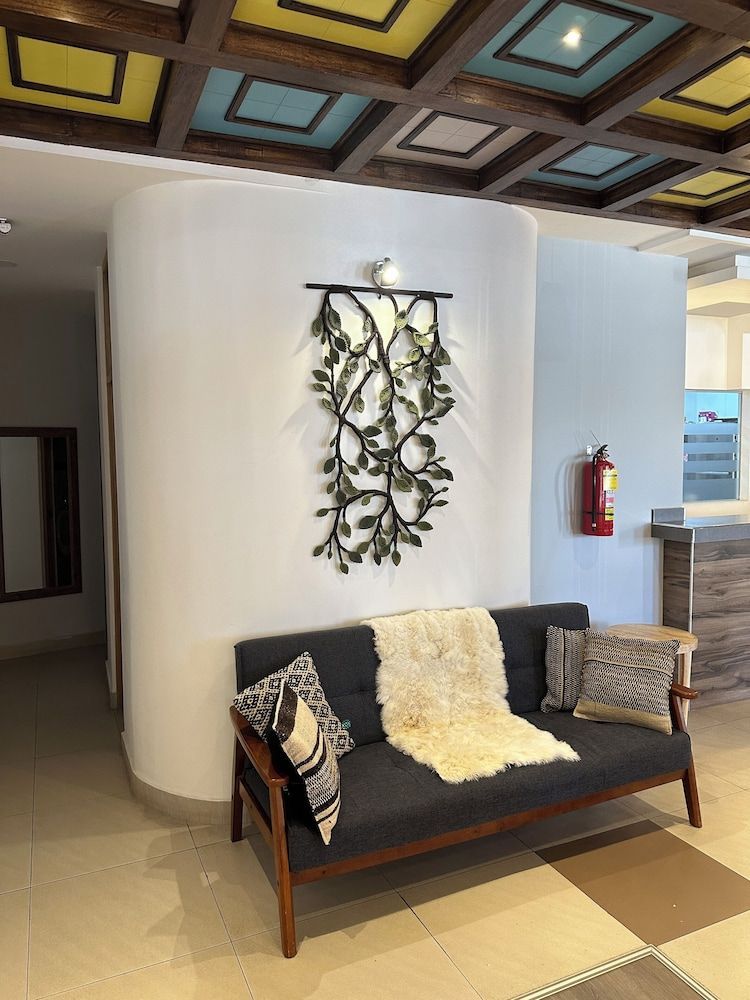 CASA CRISTOBAL Centenario 2