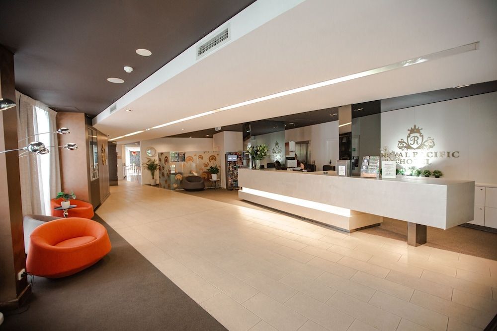 Royal Pacific Hotel 2