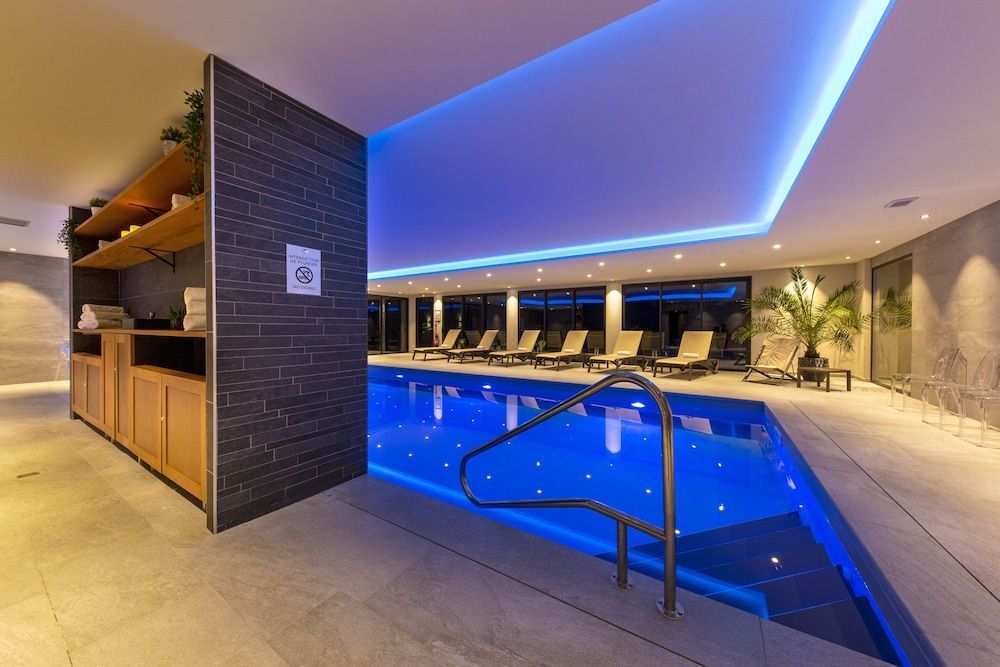 Hôtel L'Escale - Piscine & SPA 1