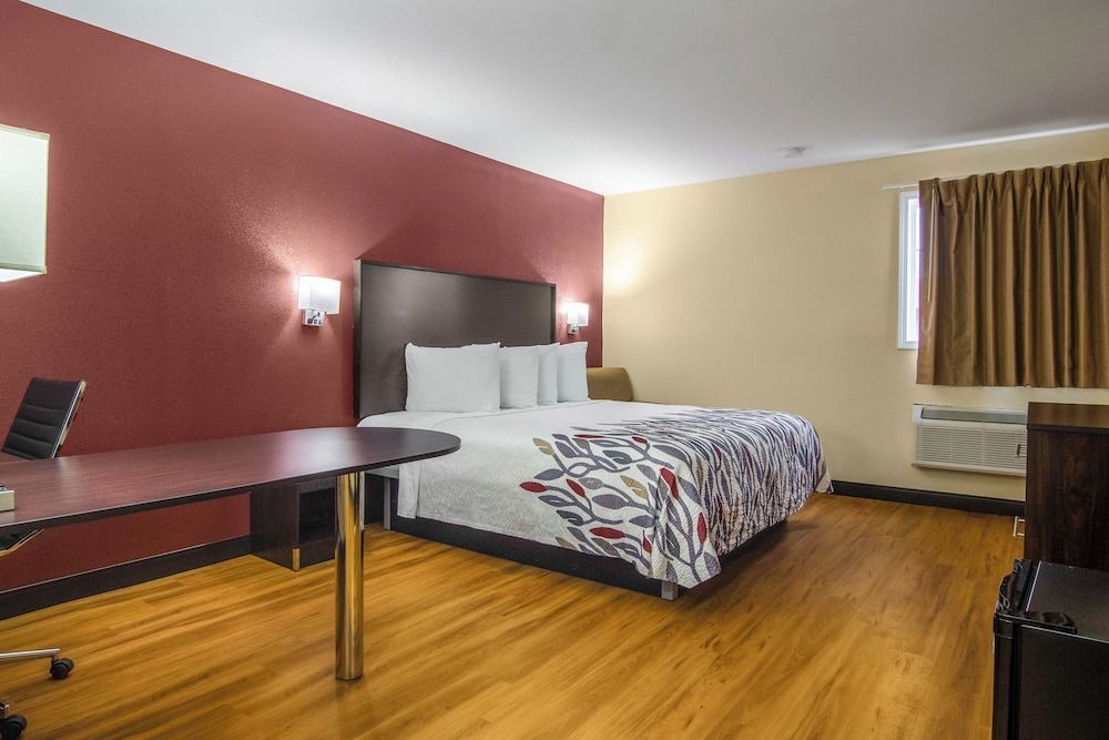 Red Roof Inn Perrysburg 1