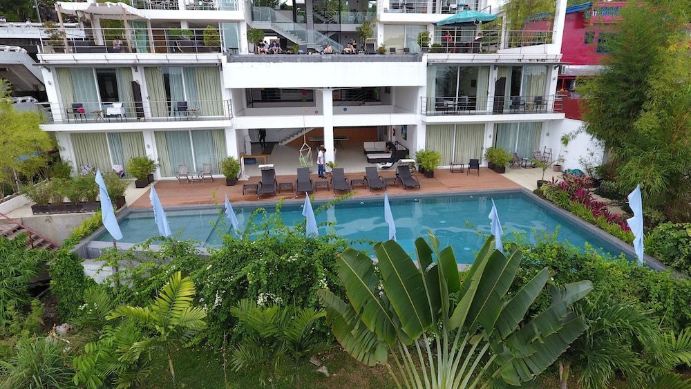 Ocean Suites Bohol Boutique Hotel 1