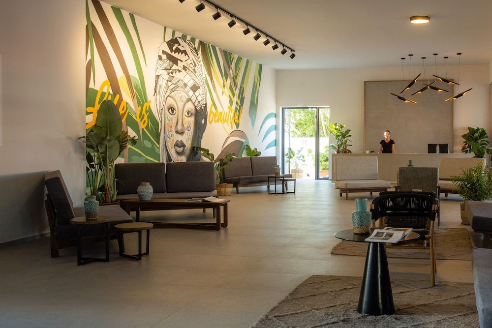 More Meni Residence & Suites 2