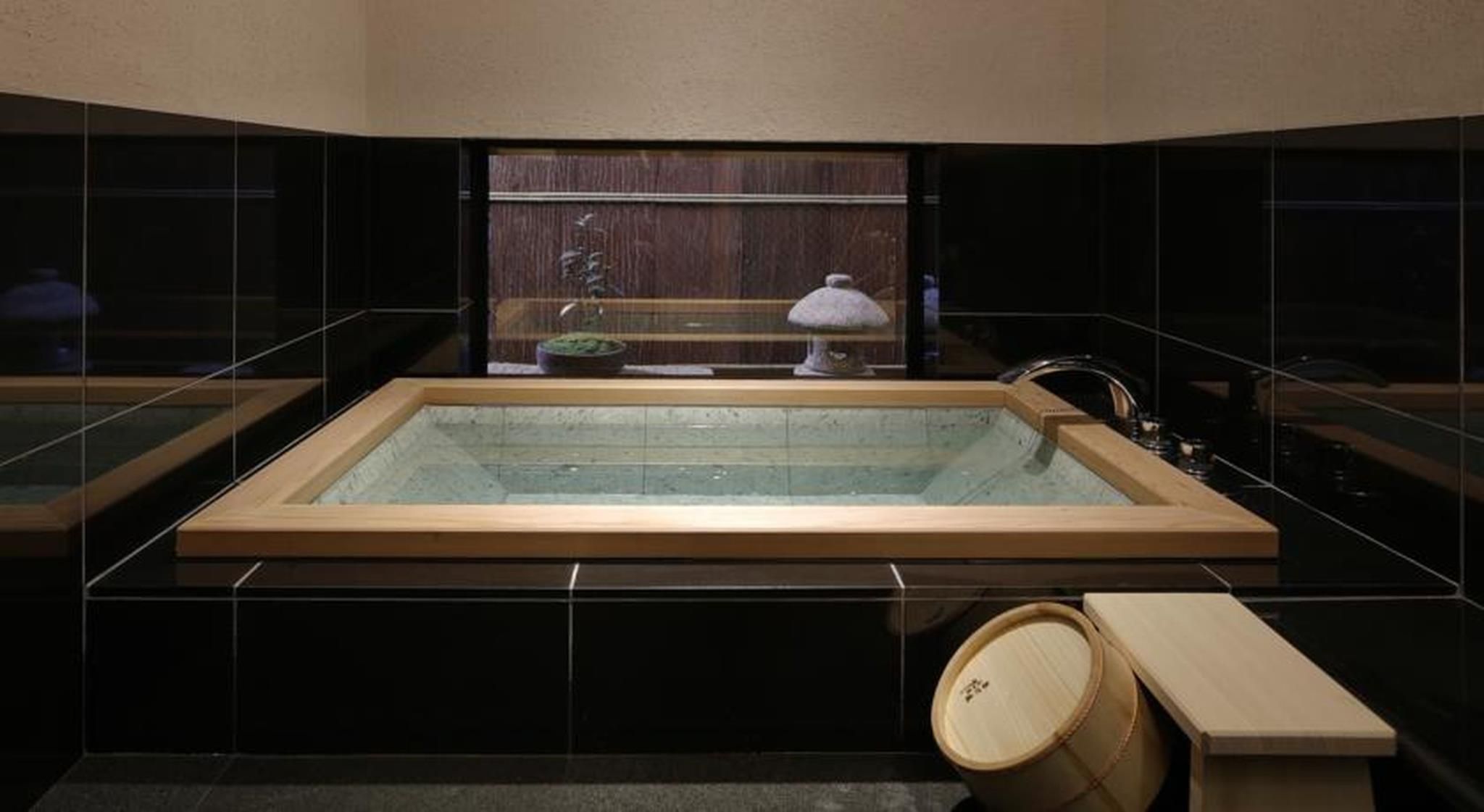 Kyomachiya Ryokan Sakura Urushitei 2