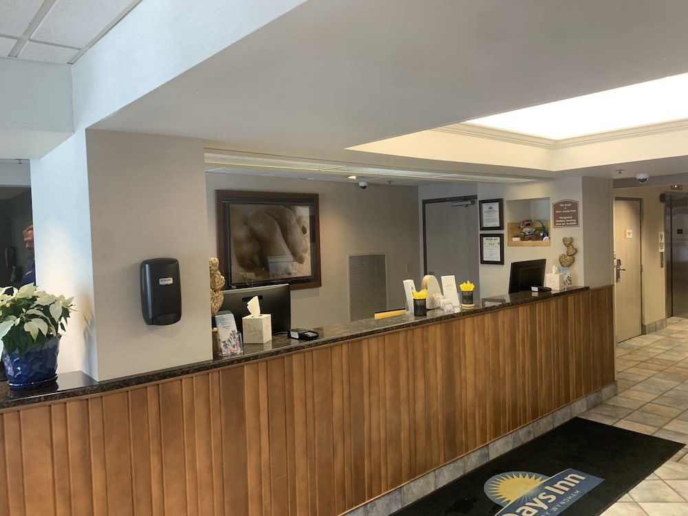 Days Inn by Wyndham Penn State 2