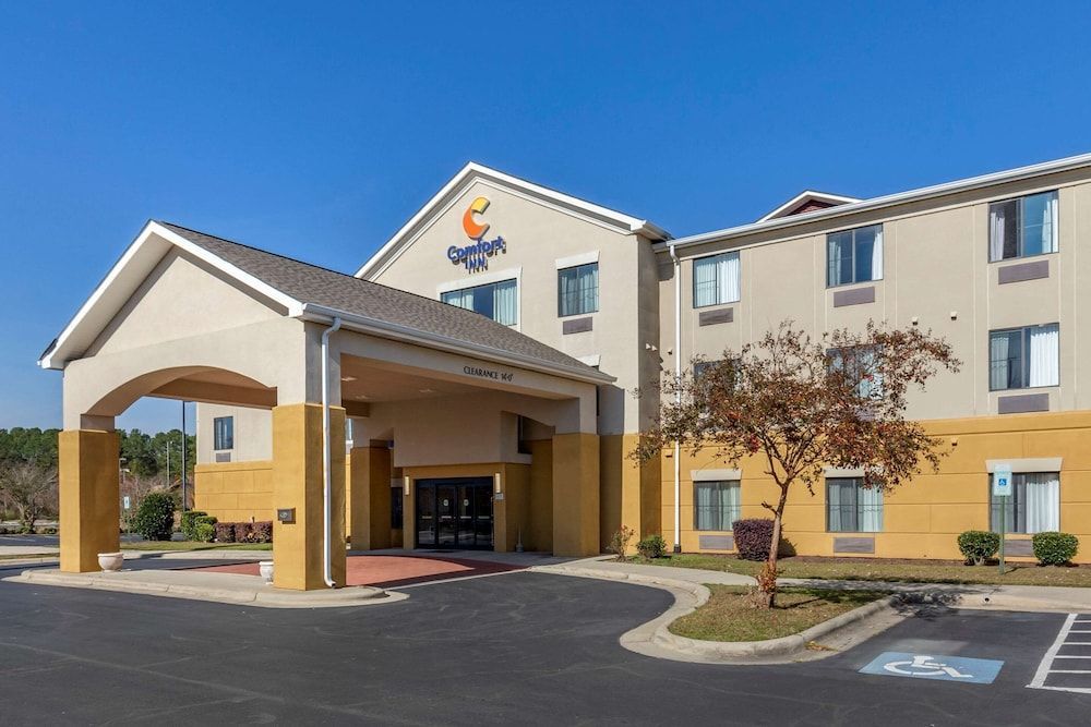 Comfort Inn Smithfield near I-95 1