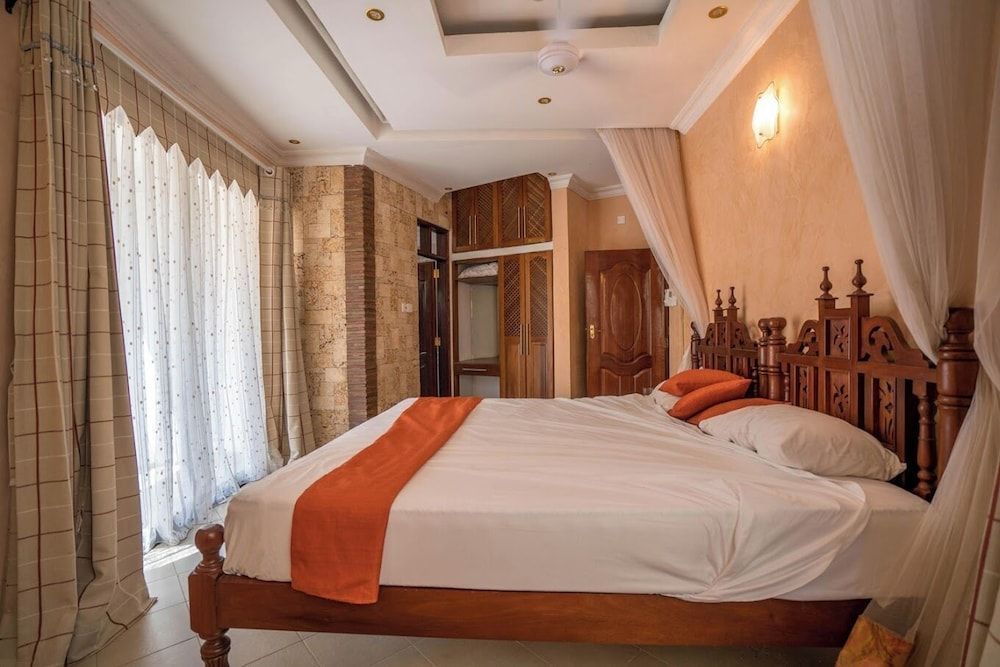 Paris - Kilifi - Bofa Beach Resort - Kilifi