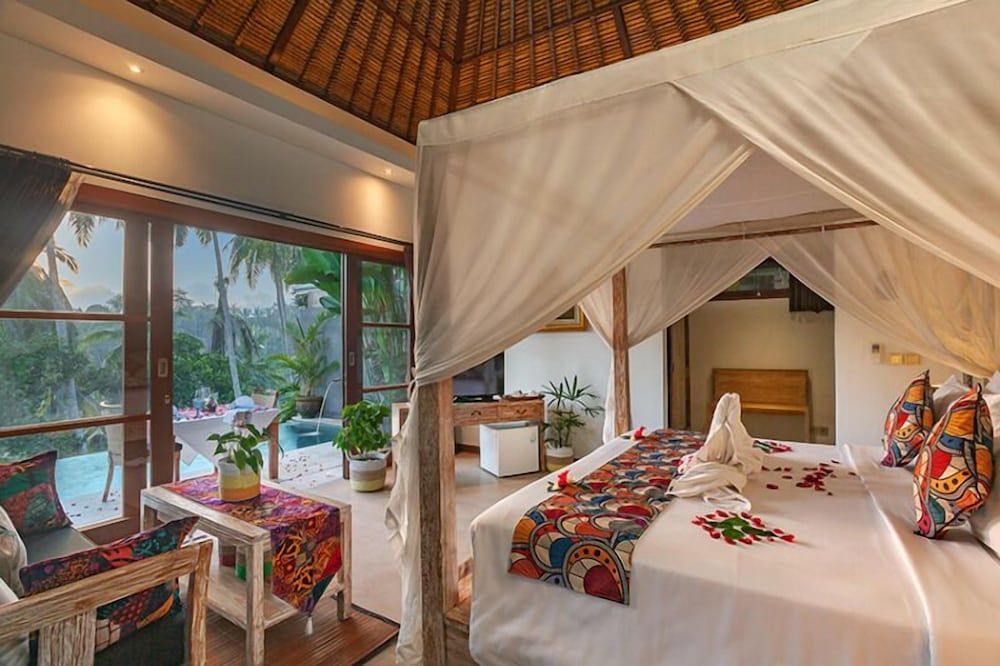 Anusara Luxury Villas 1