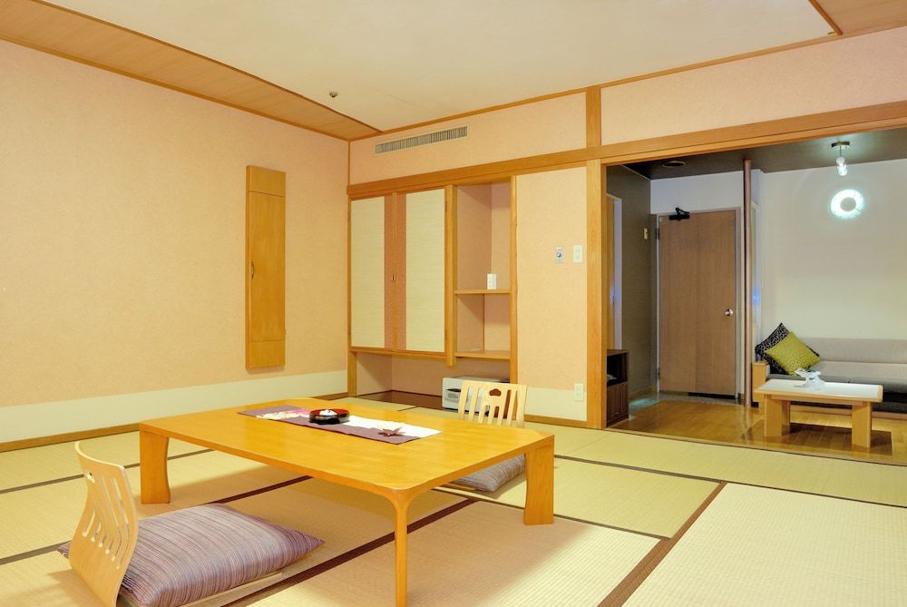 Hotel Okada 2