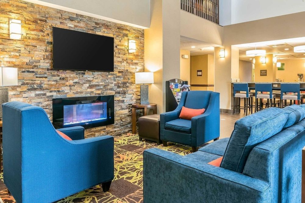 Comfort Suites Springfield I-70 2