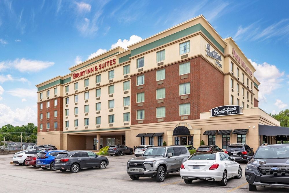 Drury Inn & Suites St. Louis Forest Park 1