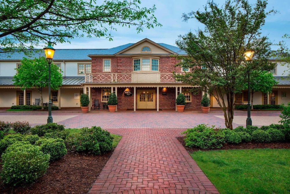 Williamsburg Lodge, Autograph Collection 1