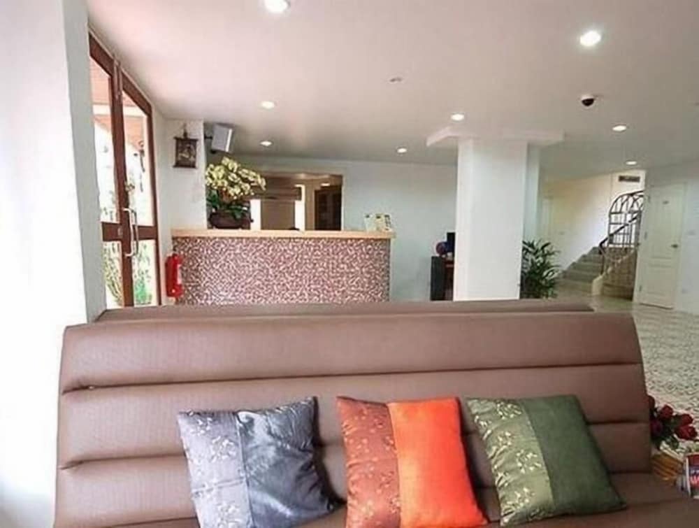 Roof View Place 2