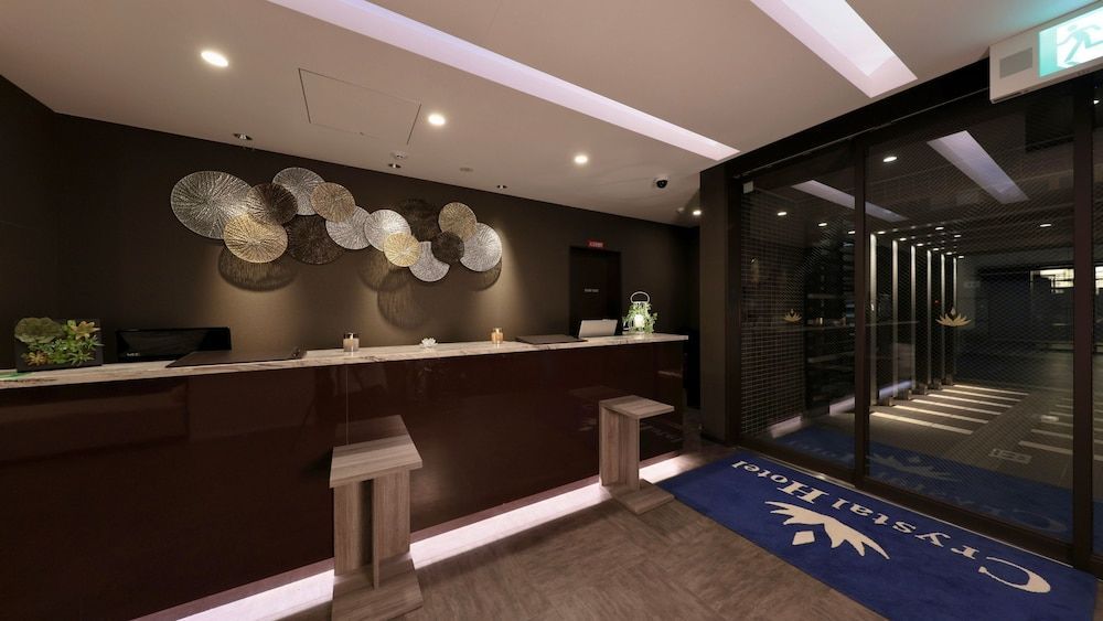 Doutonbori Crystal Hotel 2