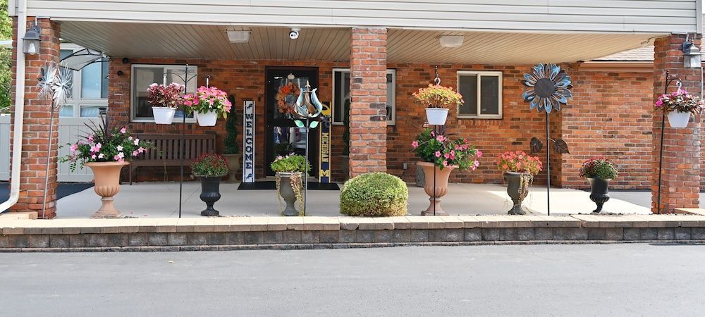Fellows Creek Lodge 1