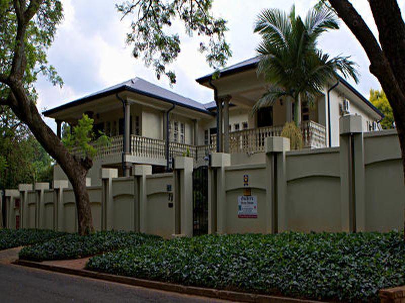 Goodey's Guesthouse 1