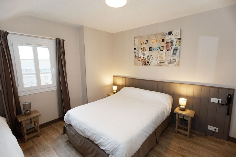 Contact Hôtel - Hôtel Le Lion d'Or Lamballe 1