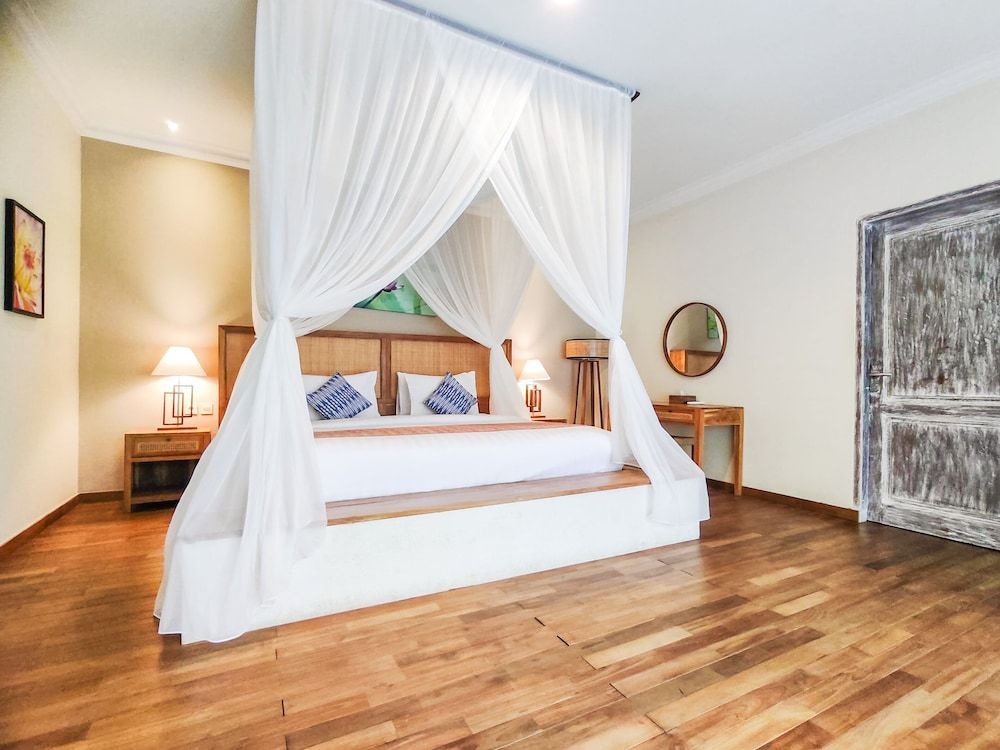 Seminyak Square Hotel And Villas 1