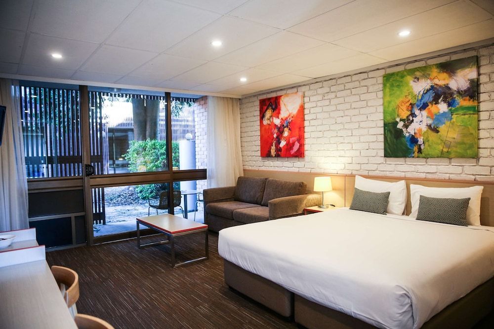 Villa Noosa Hotel 1