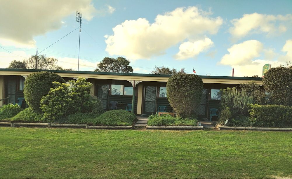 Pinehaven Motel 1