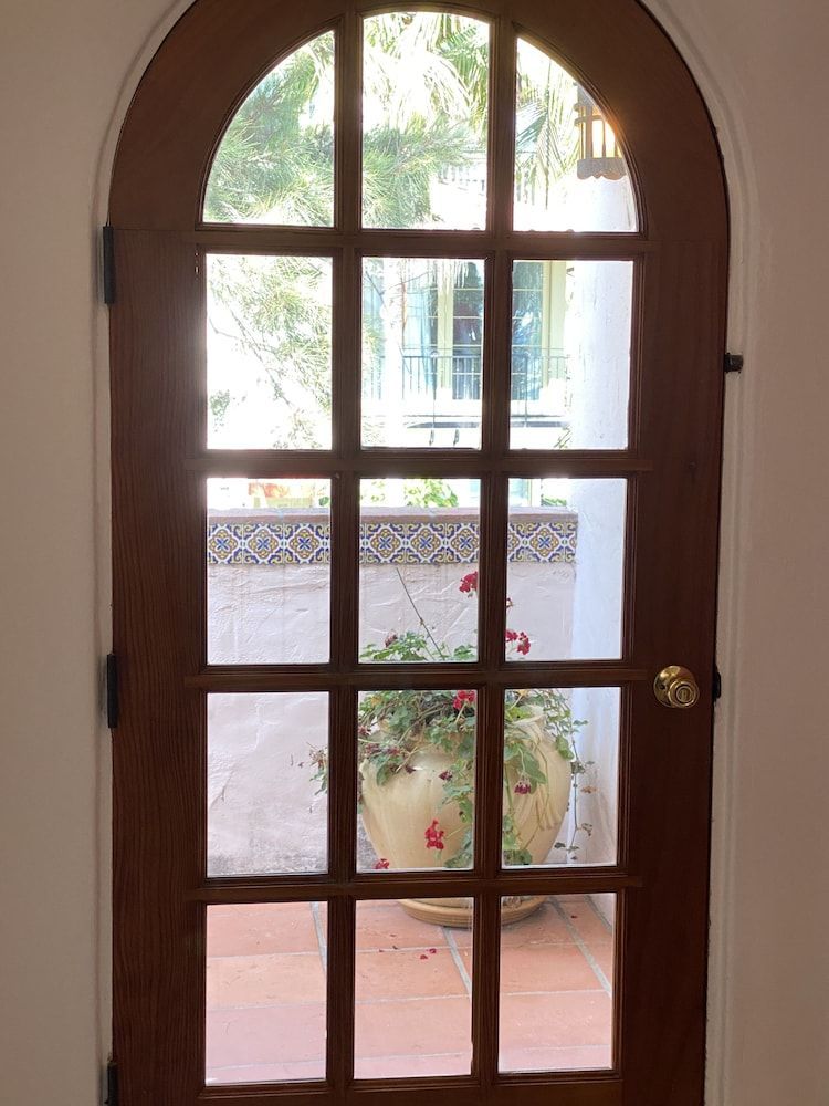 Villa Rosa Inn 2